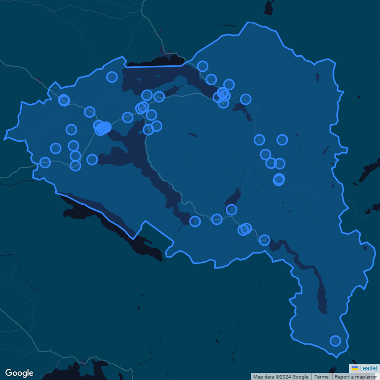 Mapa de la comuna de Panguipulli mostrando los establecimientos educacionales participantes en el Sistema de Admisión Escolar (SAE)
